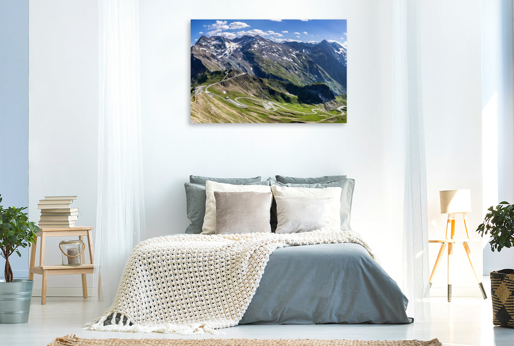 Premium Textil-Leinwand Großglockner Hochalpenstraße vor den Gipfeln der Glocknergruppe