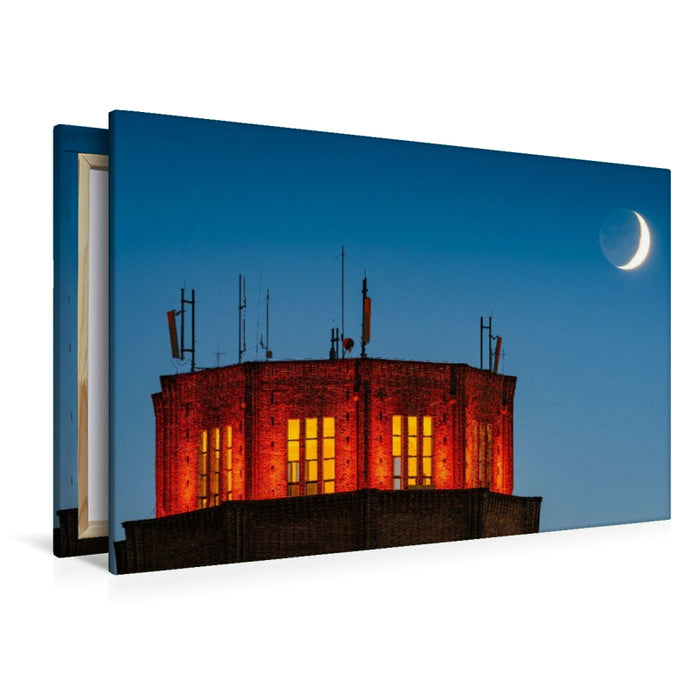 Premium Textil-Leinwand Wasserturm Süd mit Mondsichel