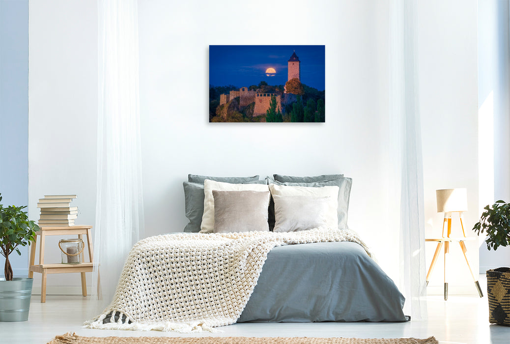 Premium Textil-Leinwand Vollmond über Burg Giebichenstein
