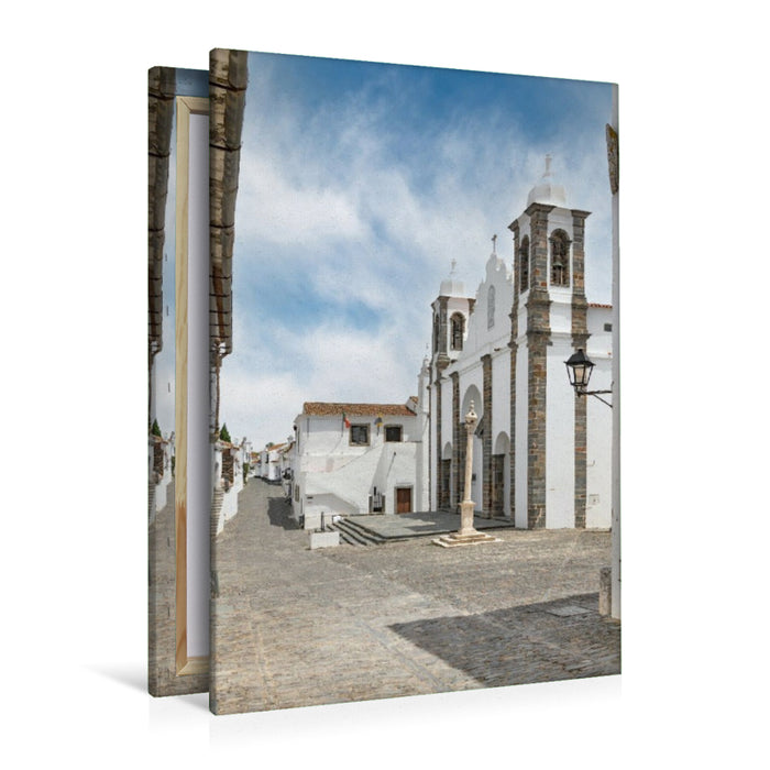 Premium Textil-Leinwand Igreja Matriz de Nossa Senhora da Lagoa mit Kirchenvorplatz.
