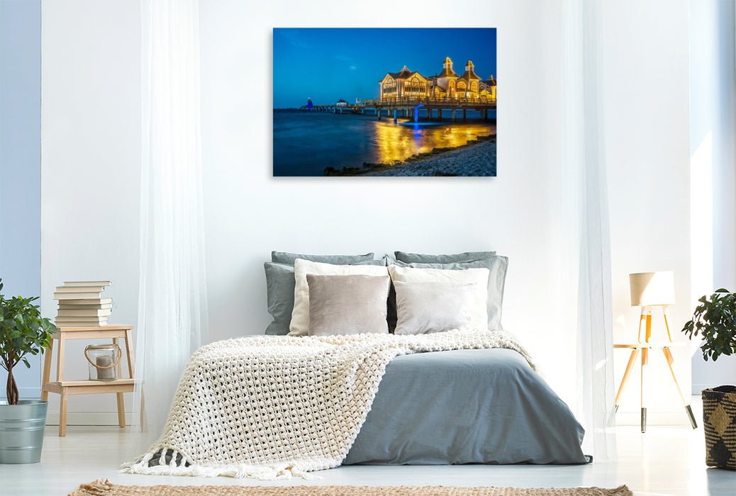 Premium Textil-Leinwand Insel Rügen - Seebrücke Sellin