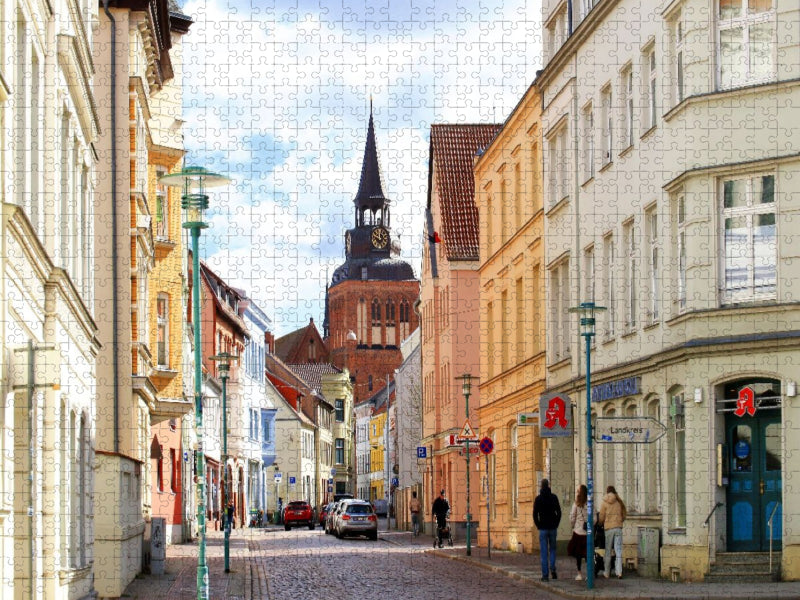 Güstrow, Hageböckerstraße, Blick auf St. Marien - CALVENDO Foto-Puzzle'