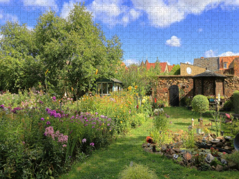 Gärten entlang der historischen Stadtmauer in Luckau - CALVENDO Foto-Puzzle'