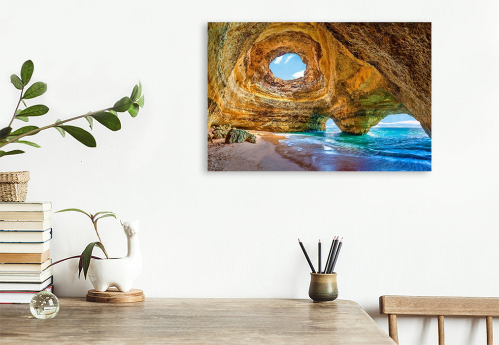Premium Textil-Leinwand Die Höhle Algar de Benagil an der Algarve