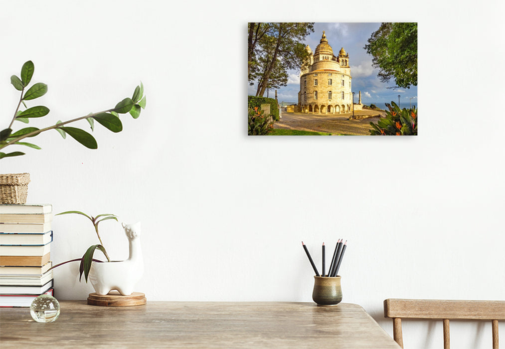 Premium Textil-Leinwand Die Santa Luzia Wallfahrtskirche in Viana do Castelo