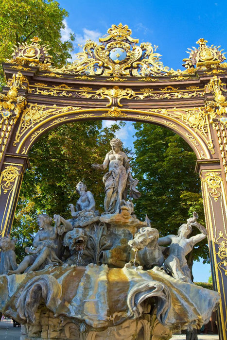 Premium Textil-Leinwand Neptunbrunnen auf der Place Stanislas, Nancy