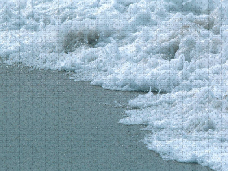 Die Gischt am Strand - CALVENDO Foto-Puzzle'