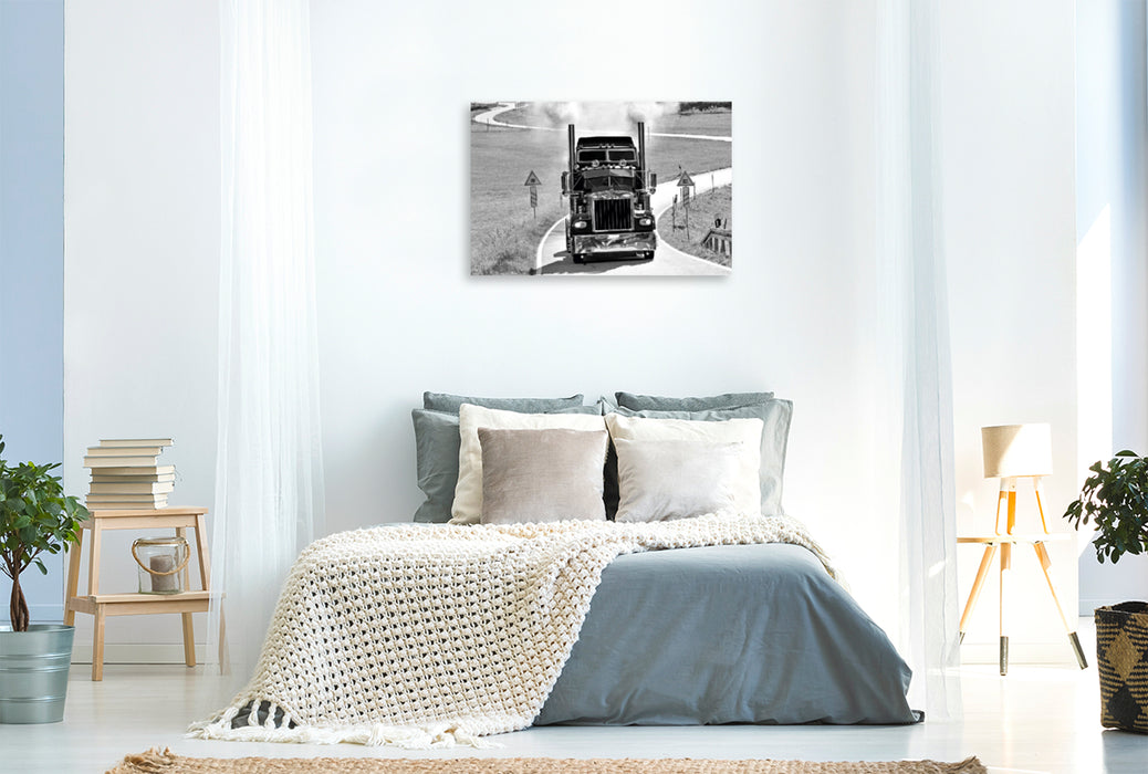 Premium Textil-Leinwand Premium Textil-Leinwand 120 cm x 80 cm quer Ein Motiv aus dem Kalender Kenworth W900A EXTHD - in schwarzweiß