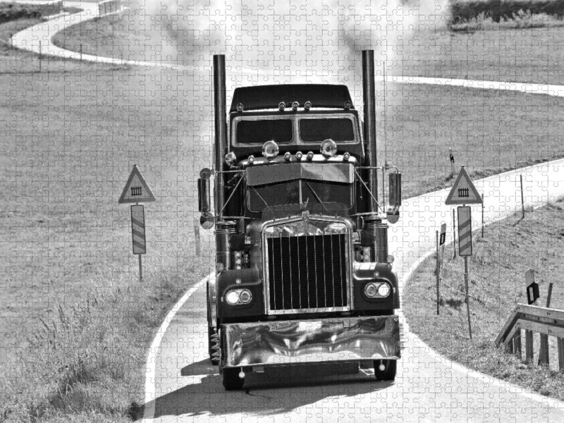 Ein Motiv aus dem Kalender Kenworth W900A EXTHD - in schwarzweiß - CALVENDO Foto-Puzzle'