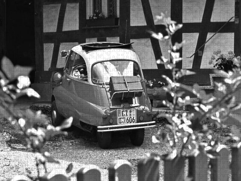 Ein Motiv aus dem Kalender BMW Isetta 300 in schwarzweiß - CALVENDO Foto-Puzzle'