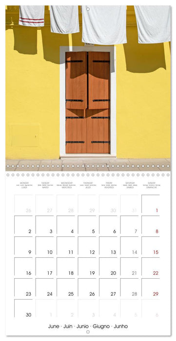 Doors of Burano (CALVENDO Monthly Calendar 2025)