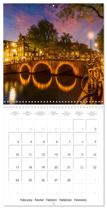 AMSTERDAM Charming old town (CALVENDO Monthly Calendar 2025)