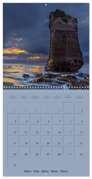 New Zealand, Islands Of Dreams (CALVENDO Monthly Calendar 2025)