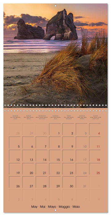 New Zealand, Islands Of Dreams (CALVENDO Monthly Calendar 2025)