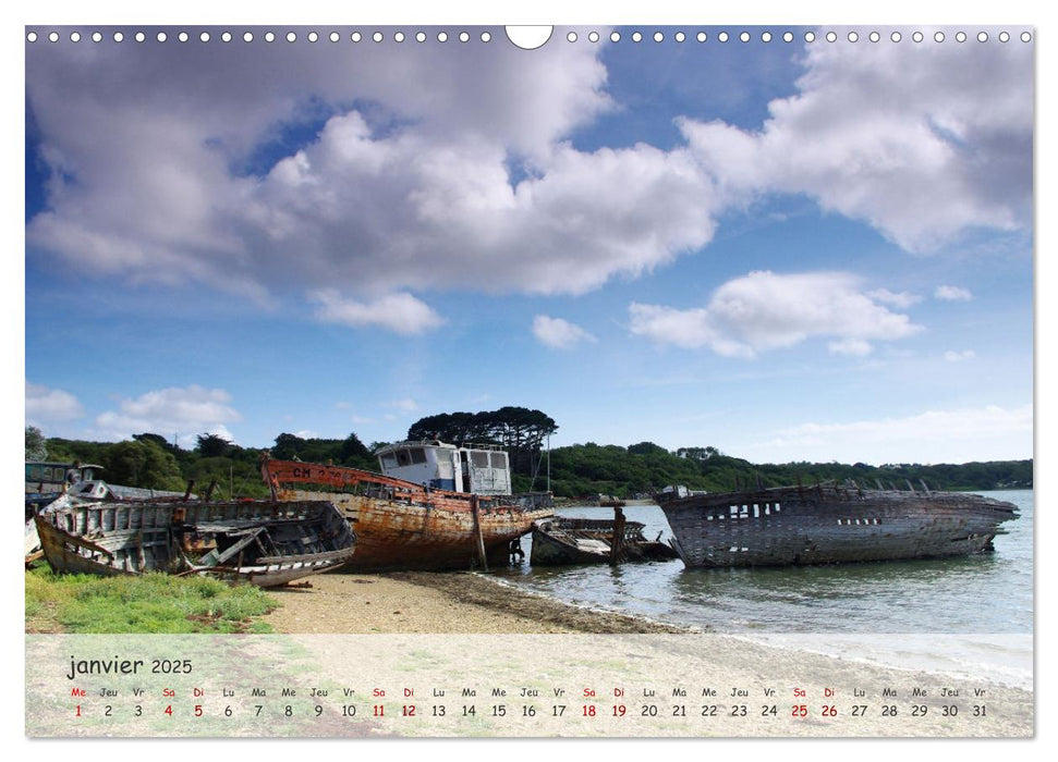 Bretagne Ambiance d'un cimetière à bateaux (CALVENDO Calendrier mensuel 2025)