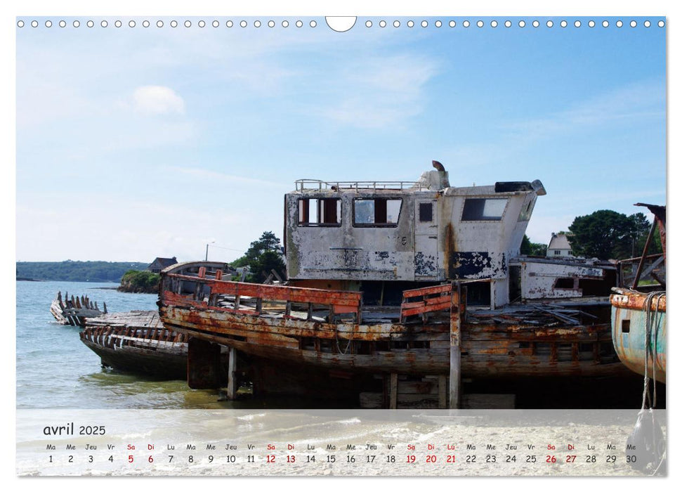 Bretagne Ambiance d'un cimetière à bateaux (CALVENDO Calendrier mensuel 2025)