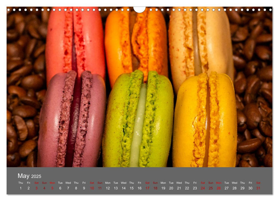 Macarons - the sweetest thing (CALVENDO Monthly Calendar 2025)