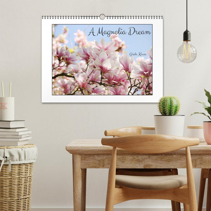 A Magnolia Dream (CALVENDO Monthly Calendar 2025)