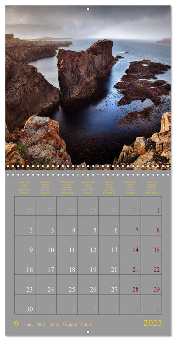 Iceland - the land of ice and fire (CALVENDO Monthly Calendar 2025)