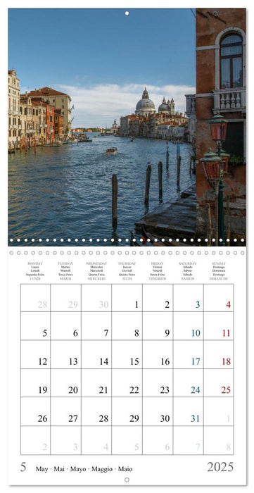 Romantic corners in Venice (CALVENDO Monthly Calendar 2025)