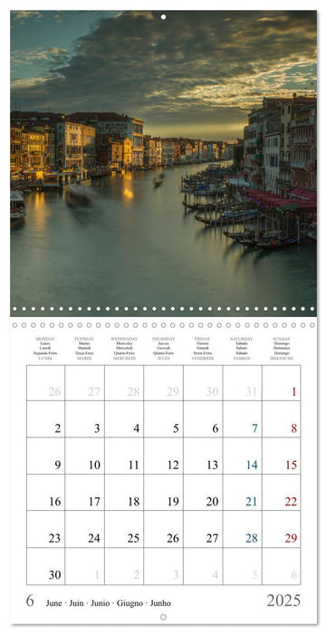 Romantic corners in Venice (CALVENDO Monthly Calendar 2025)