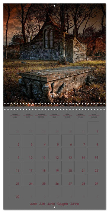 Gothic - Awaiting Darkness (CALVENDO Monthly Calendar 2025)