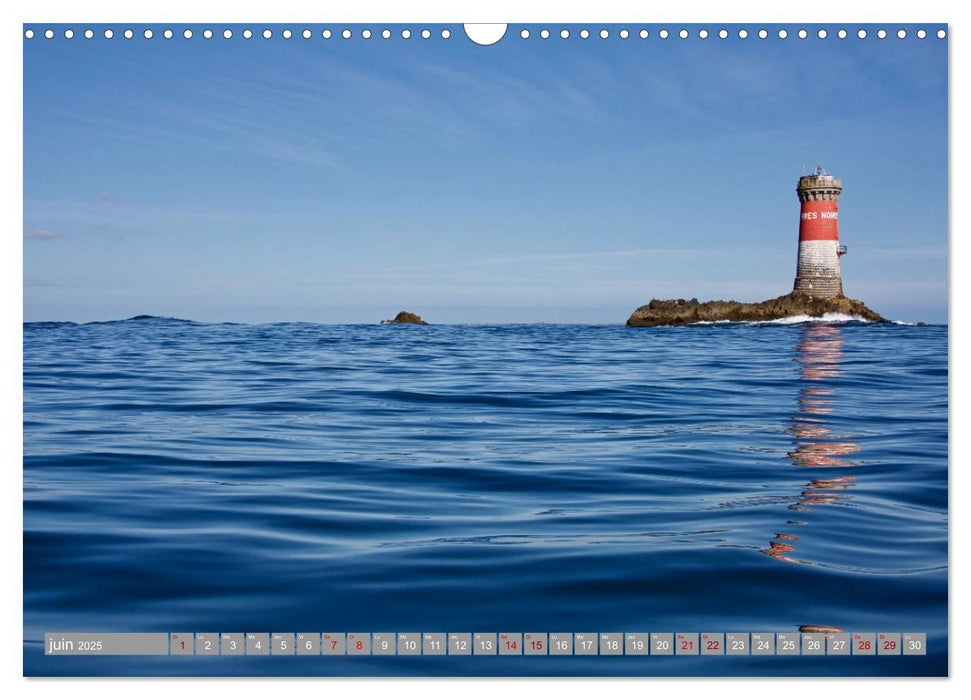 Phare des Pierres Noires (CALVENDO Calendrier mensuel 2025)