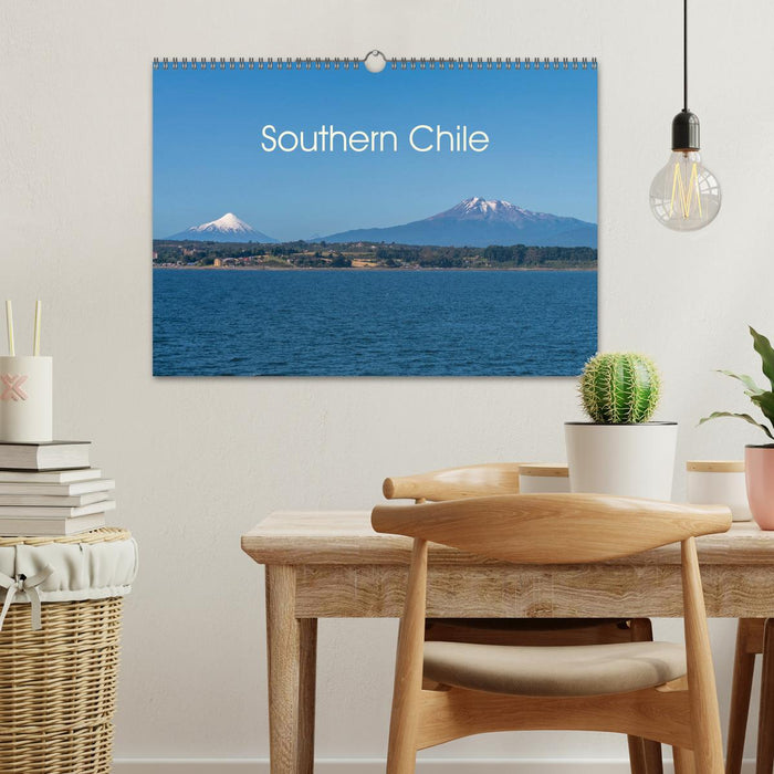 Southern Chile (CALVENDO Monthly Calendar 2025)