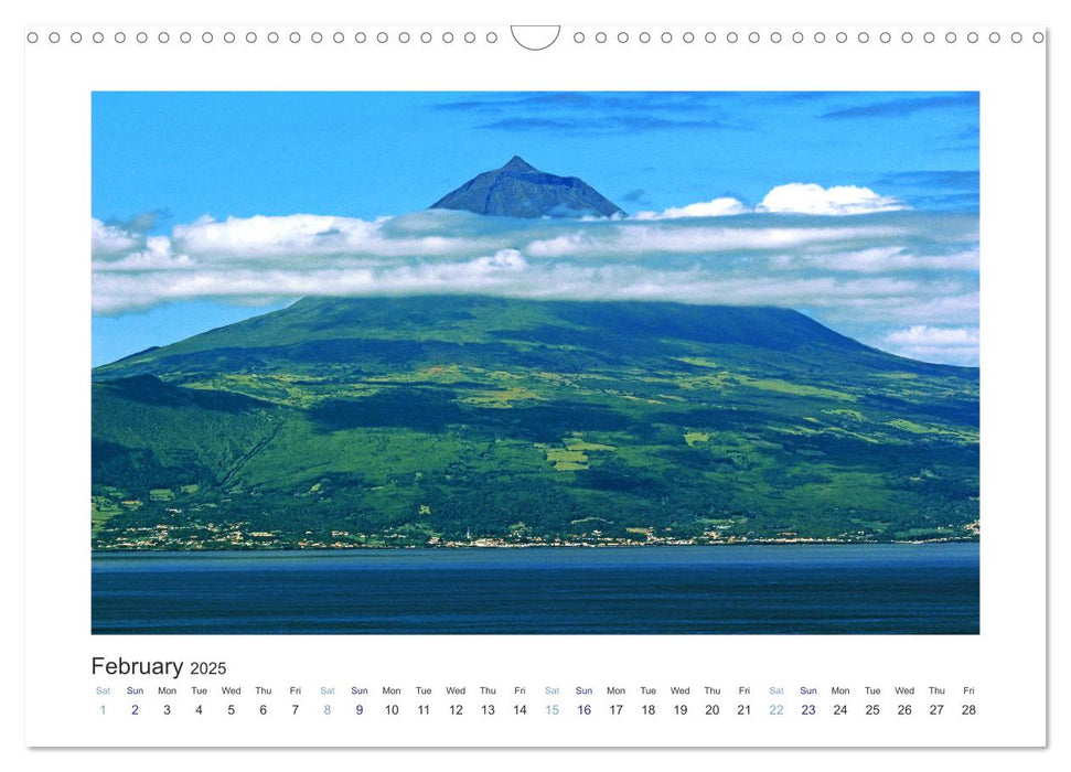 From Pico Island to Sao Jorge Island (CALVENDO Monthly Calendar 2025)