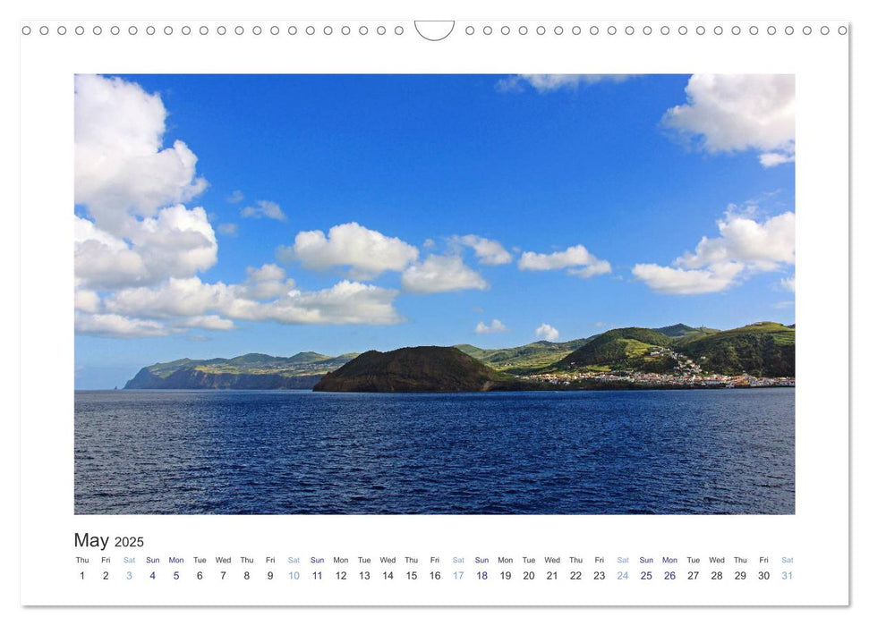 From Pico Island to Sao Jorge Island (CALVENDO Monthly Calendar 2025)