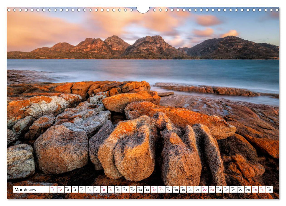 Tasmania Rainforest, waterfalls and rocky shores (CALVENDO Monthly Calendar 2025)