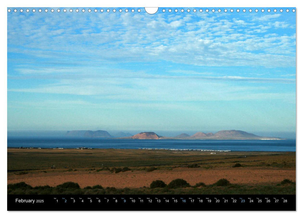 Cloudy skies over Lanzarote (CALVENDO Monthly Calendar 2025)