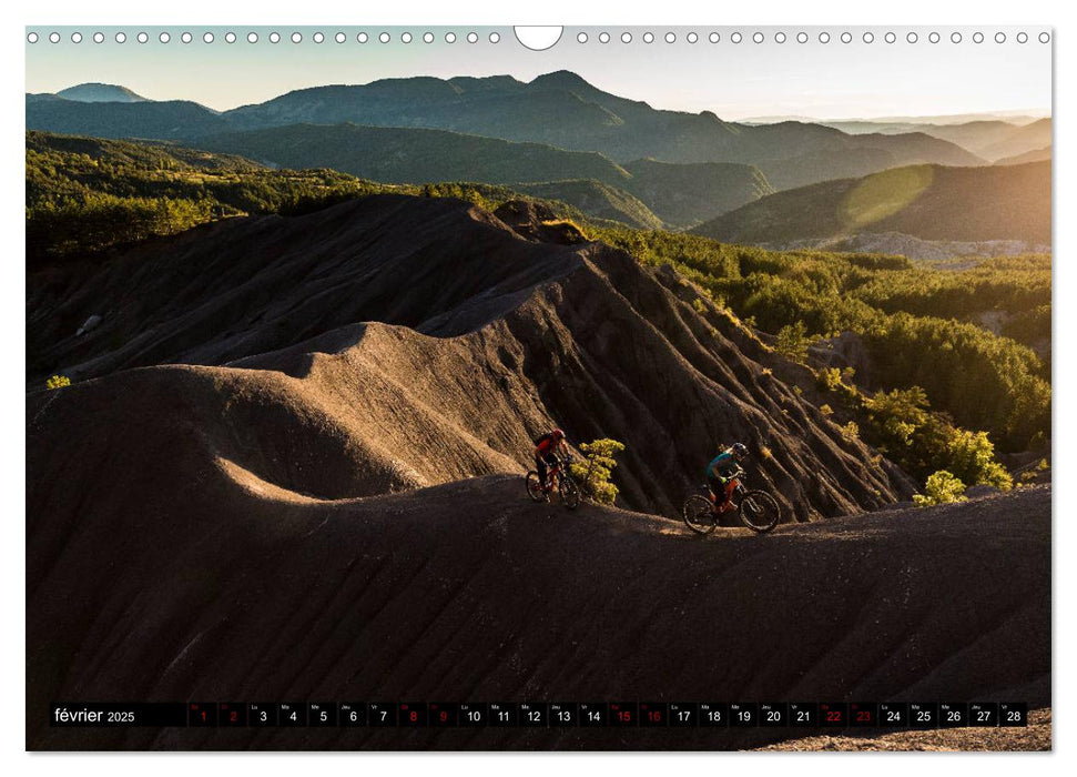 365 jours de VTT (CALVENDO Calendrier mensuel 2025)