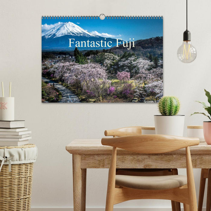 Fantastic Fuji (CALVENDO Monthly Calendar 2025)