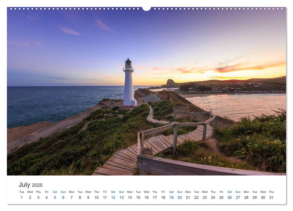 Lighthouses of New Zealand (CALVENDO Premium-Calendar 2025)