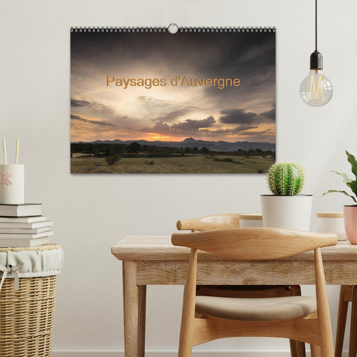 Paysages d'Auvergne (CALVENDO Calendrier mensuel 2025)