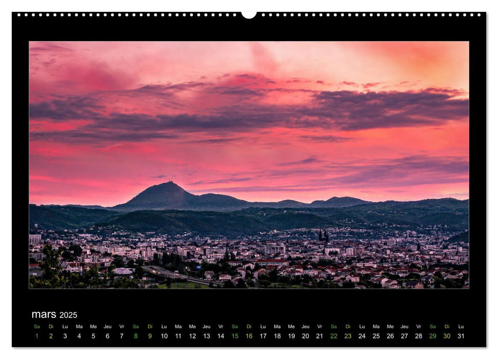 L'Auvergne est belle (CALVENDO Calendrier supérieur 2025)