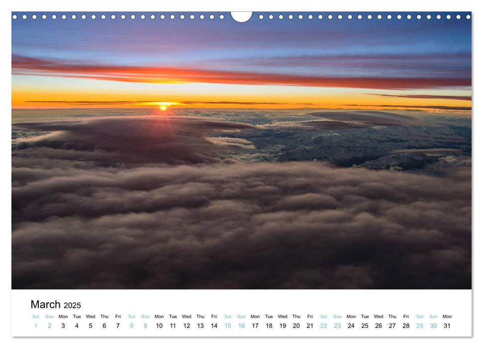 Cloud chasing (CALVENDO Monthly Calendar 2025)