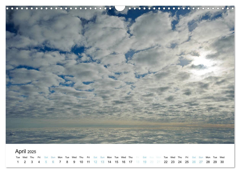 Cloud chasing (CALVENDO Monthly Calendar 2025)