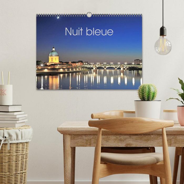 Nuit bleue (CALVENDO Calendrier mensuel 2025)