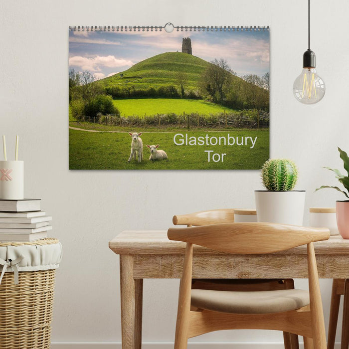 Glastonbury Tor (CALVENDO Monthly Calendar 2025)