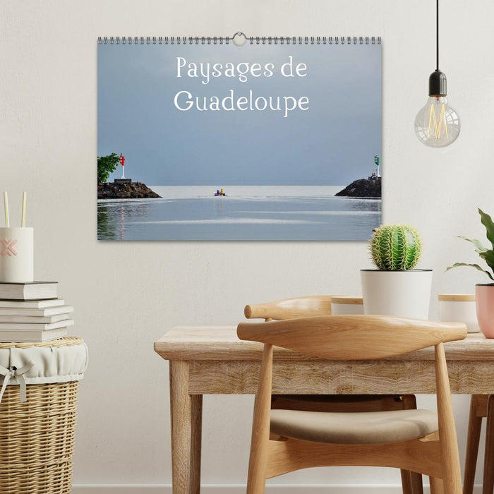 Paysages de Guadeloupe (CALVENDO Calendrier mensuel 2025)