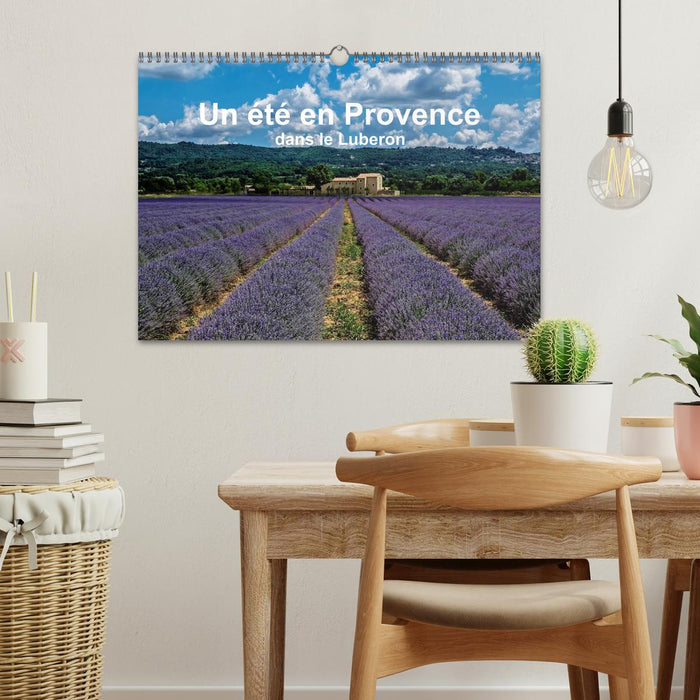 Un été en Provence dans le Luberon (CALVENDO Calendrier mensuel 2025)