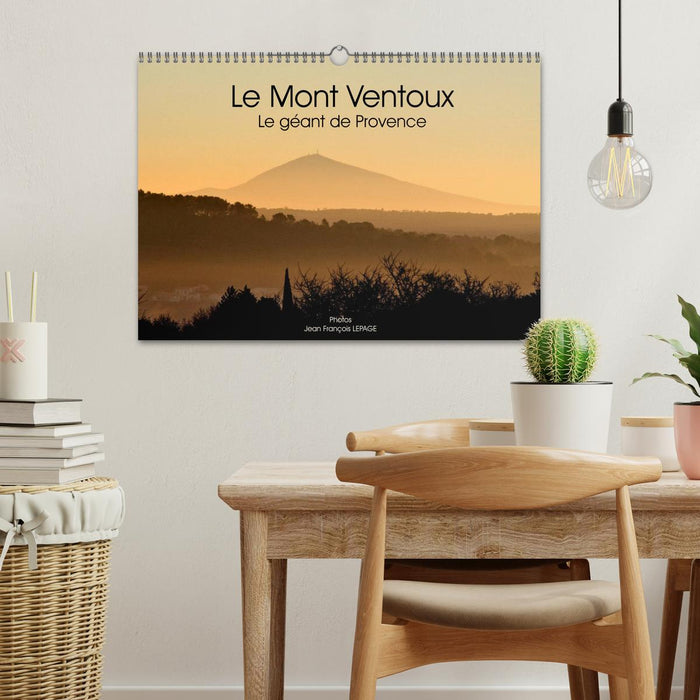 Le Mont Ventoux Le géant de Provence (CALVENDO Calendrier mensuel 2025)