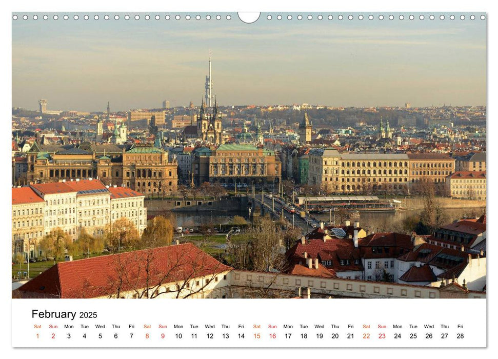 Walking around Prague (CALVENDO Monthly Calendar 2025)