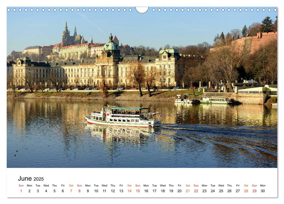 Walking around Prague (CALVENDO Monthly Calendar 2025)