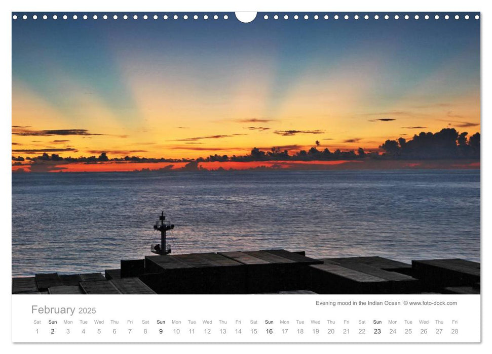 Fascination of Shipping On board around the world (CALVENDO Monthly Calendar 2025)