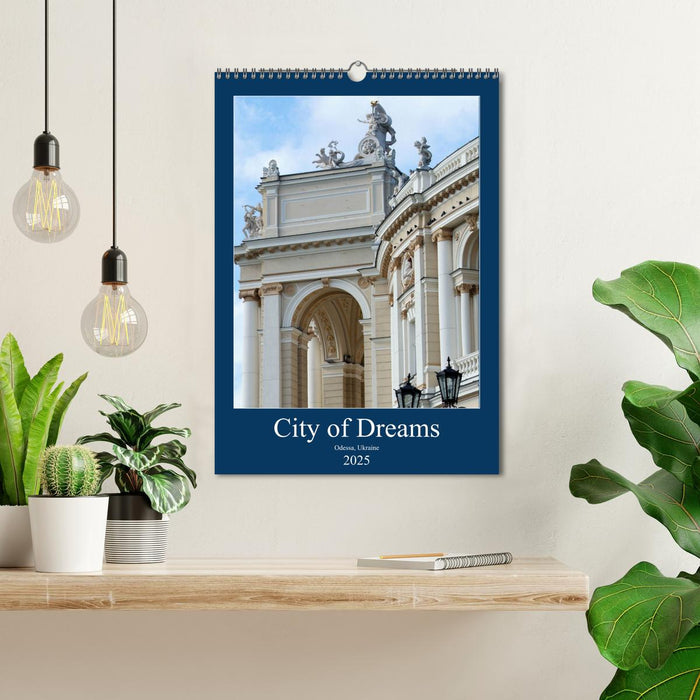 City of Dreams (CALVENDO Monthly Calendar 2025)