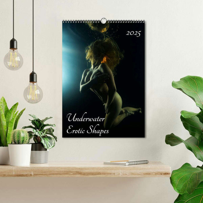 Underwater Erotic Shapes (CALVENDO Monthly Calendar 2025)