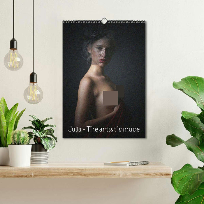 Julia - The artist´s muse (CALVENDO Monthly Calendar 2025)